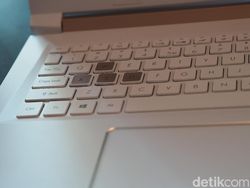 Cantiknya Predator Helios 300 Spesial Edition