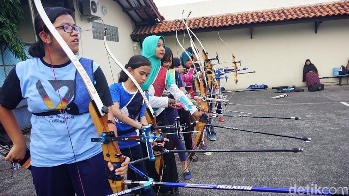 Lucunya! Alasan Polos Anak-anak yang Suka Panahan