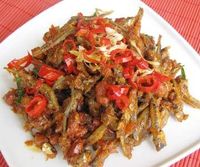 Menu Ke-12 : Asin Gurih Hidangan Teri dan Segarnya Es Sekoteng Untuk Buka Puasa