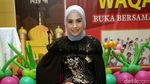Kini Berhijab, Shinta Bachir Khawatir dengan Foto-foto Seksinya