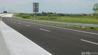 Secara umum kondisi jalan saat ini terpantau siap dilalui kendaraan.