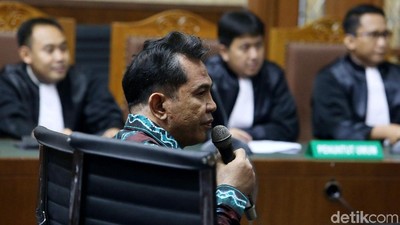 Bupati Pemilik Deretan Mobil Mewah Mulai Diadili