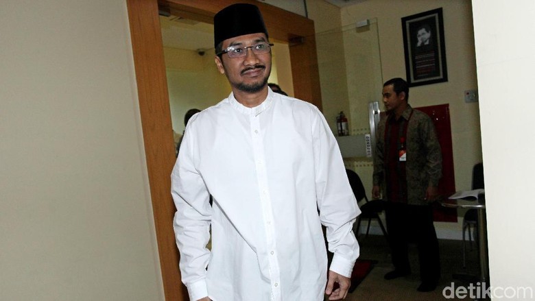 Relawan Bali Deklarasikan Abraham Samad Jadi Capres Relawan Bali Deklarasikan Abraham Samad Jadi Capres