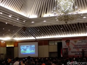 Bahas Ormas, Mendagri Putar Video HTI di Depan Sekda-Ketua DPRD