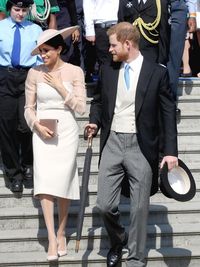 Tampil Perdana, Dress Rp 11 Juta Meghan Markle Langsung Habis