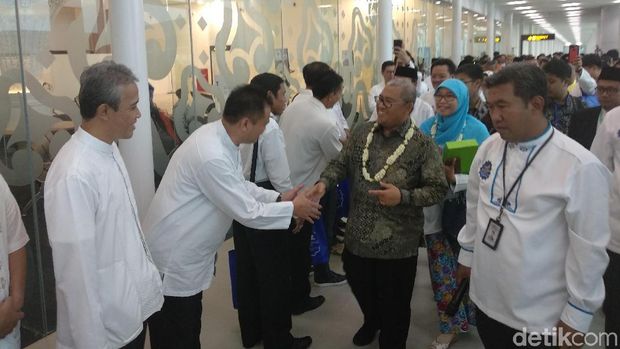 Menjajal Penerbangan Singkat Bandung-Majalengka
