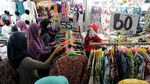 Pasar Tanah Abang Penuh Sesak di Bulan Ramadan