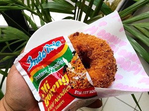 Unik! Saat Mie Goreng Instan Dijadikan Donat di Australia