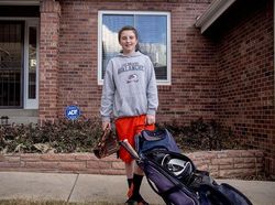 Potret Menarik Perbandingan Mainan Anak Miskin dan Kaya