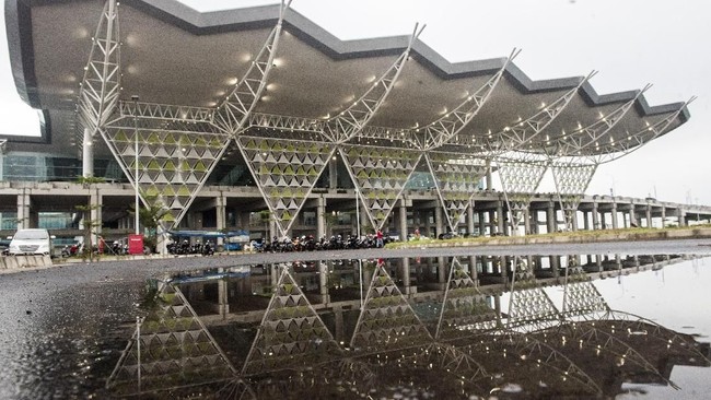 Bandara Kertajati Kapan Ramainya?