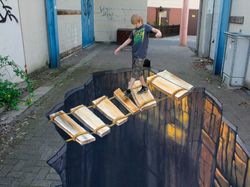 Seni 3 Dimensi di Jalanan yang Bikin Orang Keheranan