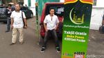 Foto: Panas #2019GantiPresiden dari Kaus hingga Takjil
