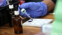 Polisi melakukan uji laboratorium terhadap barang haram tersebut.