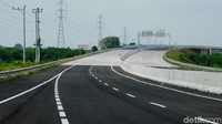 Ruas tol Pejagan-Pemalang seksi III dan IV yang menyambungkan Brebes Timur ke Sewaka sepanjang 37 km siap digunakan oleh pemudik saat Lebaran mendatang.