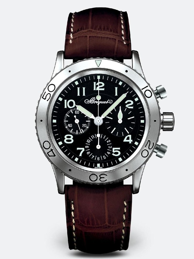 Dilengkapi fitur flyback chronograph dan rotating bezel, jam tangan dengan tali kulit ini dibanderol SGD 15.200 atau Rp 160 juta. (Foto: Istimewa)