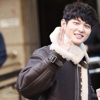 Tak hanya itu, pemain drama Hospital Ship ini juga tak lagi menjadi presenter acara Music Bank. Foto: Instagram @leeseowon_official