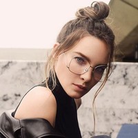 Belinda Peregrin Schull memulai karier akting di usia 10 tahun saat ia membintangi Amigos x Siempre. Namun tidak hanya dikenal sebagai artis, ia juga jago menyanyi.Foto: Istimewa