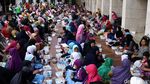 Nikmatnya Buka Puasa Bersama di Masjid Istiqlal