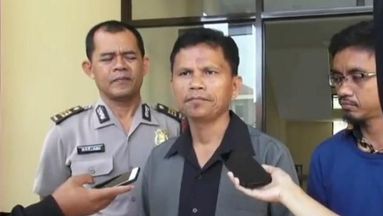 Bonyok Dikeroyok, Hitler Pun Minta Maaf ke Amien-Rizieq Bonyok Dikeroyok, Hitler Pun Minta Maaf ke Amien-Rizieq