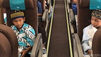 Sebanyak 73 anak yatim diajak terbang PP.