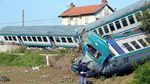 Parahnya Tabrakan Kereta-Truk di Italia yang Tewaskan 2 Orang