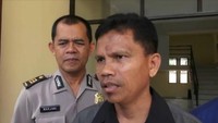 Beberapa hari setelah kejadian, Hitler mendatangi kantor polisi. Foto: dok. CNN