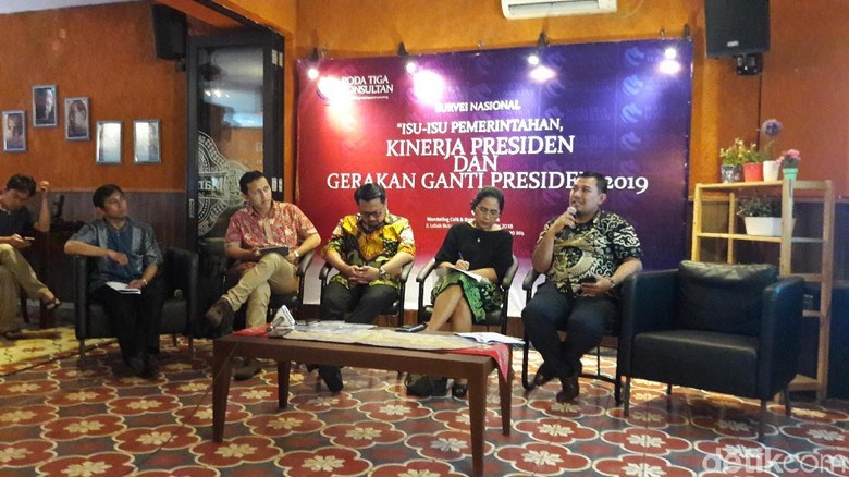 PD: Orang Mulai Jera dengan Jokowi tapi Tak Mau Pilih Prabowo PD: Orang Mulai Jera dengan Jokowi tapi Tak Mau Pilih Prabowo