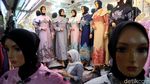 Pasar Tanah Abang Penuh Sesak di Bulan Ramadan