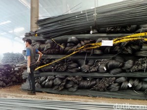Krakatau Steel Kalang Kabut Gara-gara Baja Non SNI
