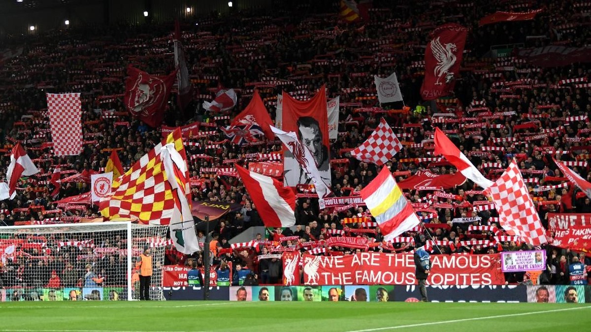 Suporter Liverpool (Shaun Botterill/Getty Images)