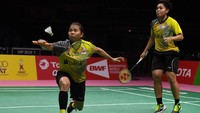 Partai kedua mempertemukan ganda putri Greysia Polii/Apriyani dengan Jongkolphan Kititharakul/Rawinda Prajongjai. Foto: Puspa Perwitasari/Antara Foto