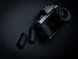 Penampakan Kece Kamera Mirrorles Fujifilm X-T100