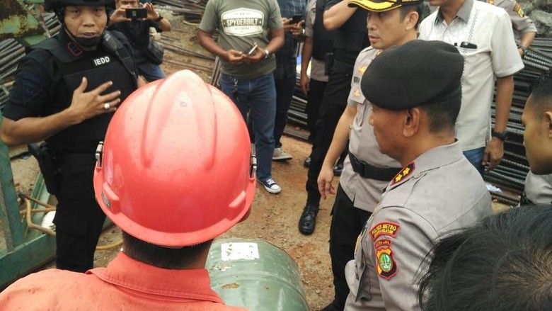 Sempat Ditutup saat Ada Ledakan, Lalin di Depan PN Jaksel Dibuka Sempat Ditutup saat Ada Ledakan, Lalin di Depan PN Jaksel Dibuka