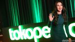 Saat Olla Ramlan Tampil dengan Dress Hijau Ketat