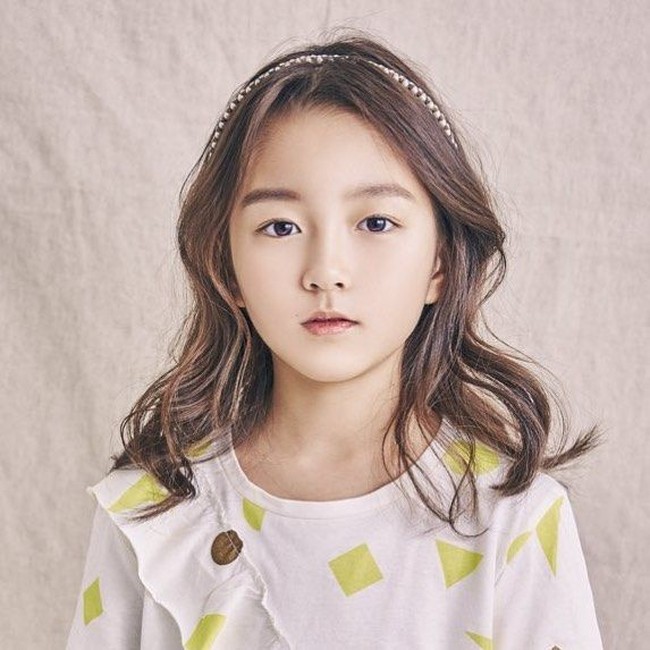 Haeun jadi populer sejak dirinya terpilih sebagai salah satu pemenang dalam acara SM Entertainment Kids Model Contest pada 2016. Foto: Instagram