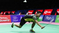 Namun Anthony gagal menyumbang poin. Dia harus mengakui keunggulan Chong Wei dengan skor 19-21, 16-21. Foto: dok. Humas PBSI