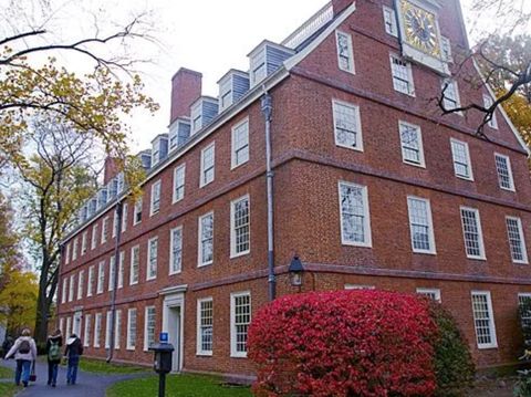 Harvard University / Universitas