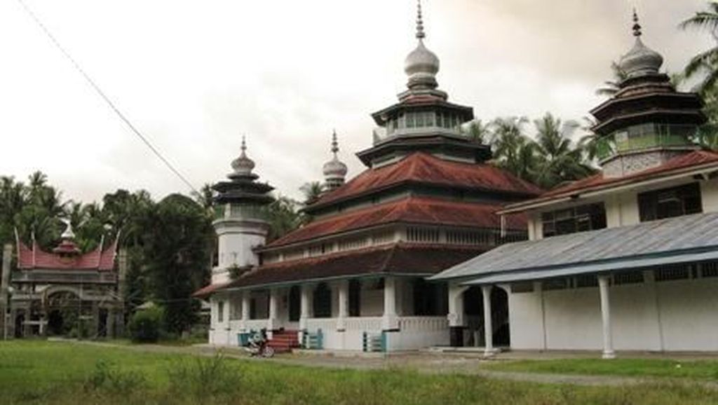 Kokohnya Surau Kami Kokohnya Surau Kami