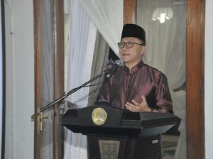 Tepis Umrah Politik Amien, Ketum PAN: Bulan Puasa Ngegosip
