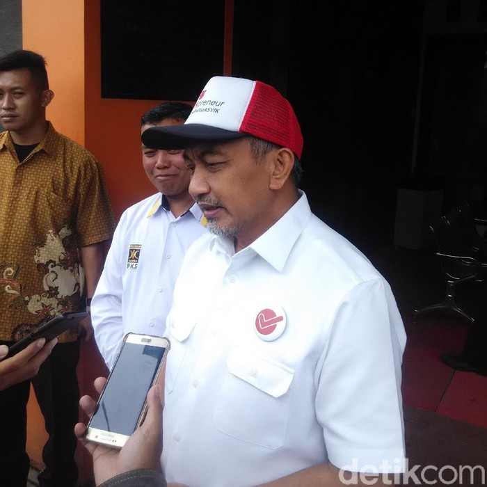 Syaikhu Berharap Sanksi Insiden Kaos 2019GantiPresiden 