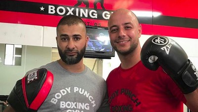 Foto: Macho! Maher Zain Isi Waktu Luang dengan Tinju dan Kickboxing