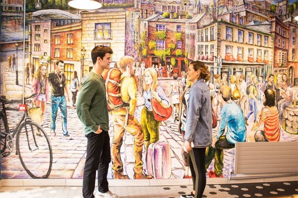 Bergeser ke Dublin di Irlandia, ada Abbey Court yang punya interior keren dan kreatif. Mulai dari tembok hotel hingga bagian lobi, semuanya begitu kekinian dan Instagramable (@abbeycourthosteldublin/Instagram) Bergeser ke Dublin di Irlandia, ada Abbey Court yang punya interior keren dan kreatif. Mulai dari tembok hotel hingga bagian lobi, semuanya begitu kekinian dan Instagramable (@abbeycourthosteldublin/Instagram)