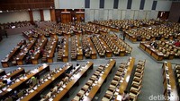 Syafii mengatakan mereka telah mengadakan rapat dengan sejumlah pihak terkait. Dari pemerintah hingga ormas dan LSM, disebut Syafii, dimintai pendapat.