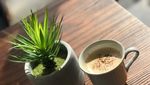 Cantik dan Doyan Makan, Begini Aksi Juwita Bahar Ketika Ngemil