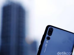 Unboxing Huawei P20 Pro dengan Tiga Kamera Leica