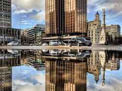 Keren! Foto Ini Dipotret dari Genangan Air