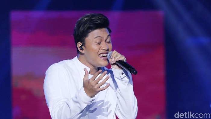 Rizky Febian