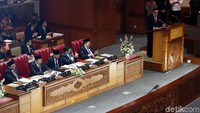 Kriminalisasi baru yang dimaksud ialah mengatur jenis bahan peledak, dapat memproses orang yang mengikuti pelatihan militer atau paramiliter atau latihan lain, baik di dalam negeri maupun luar negeri, dengan maksud melakukan tindak pidana terorisme.