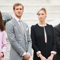 Usia Beatrice pun lebih tua dua tahun dari sang suami. Beatrice kini berusia 32 tahun sementara sang Pangeran 30 tahun. Usia Meghan juga lebih tua tiga tahun dari Pangeran Harry.  Foto: Getty Images