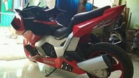 Konsep awalnya memang dia ingin membuat modifikasi motor menjadi bergaya moge. Dia ingin motor mirip moge NM4 Vultus atau Gold Wing. Foto: Dok. Facebook Ahmad Sabil